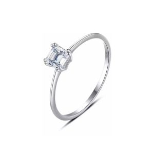 Anillo Solitario con Circón Cuadrado En Plata 925