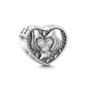 Charm Corazón y Manos de Familia En Plata 925