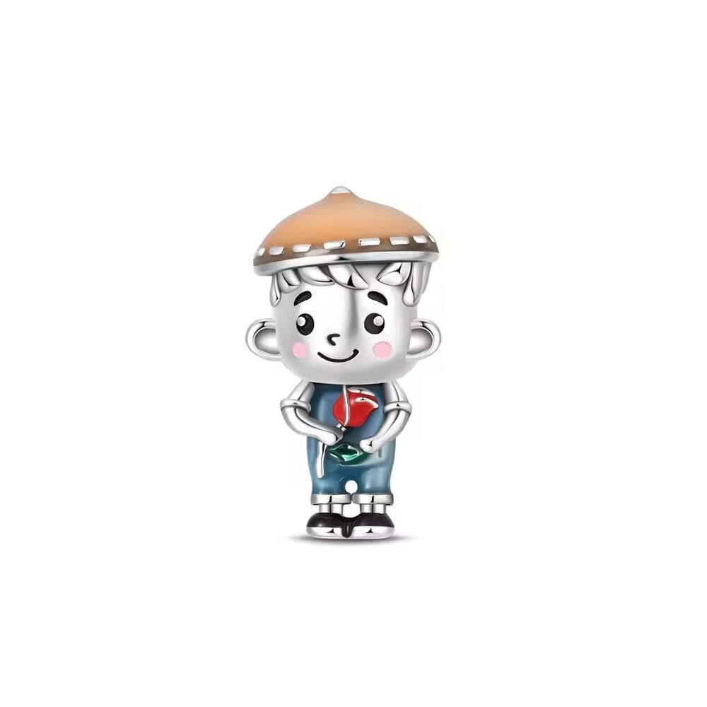 Charm Niño Pequeño con Gorrito En Plata 925