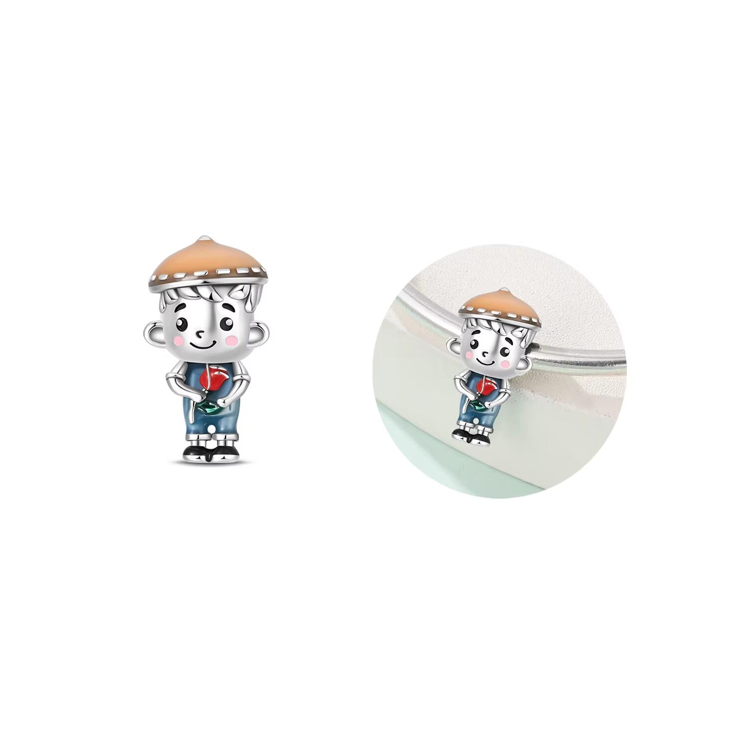 Charm Niño Pequeño con Gorrito En Plata 925 - Imagen 3