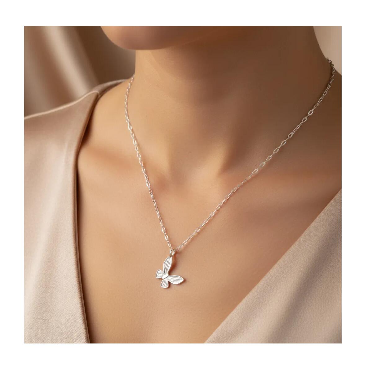 Collar Cadena Mariposa Solitaria En Plata 925 - Imagen 4